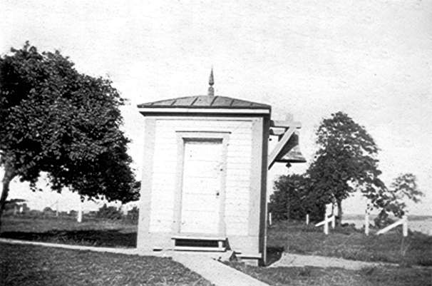 Fog bell house side